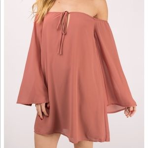 Tobi off the shoulder dress size small